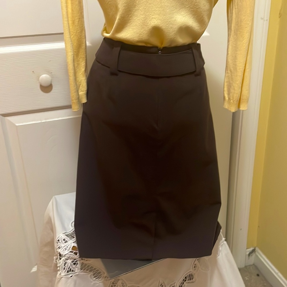 Dress Barn Brown belted skirt. Waist 15” 22” L